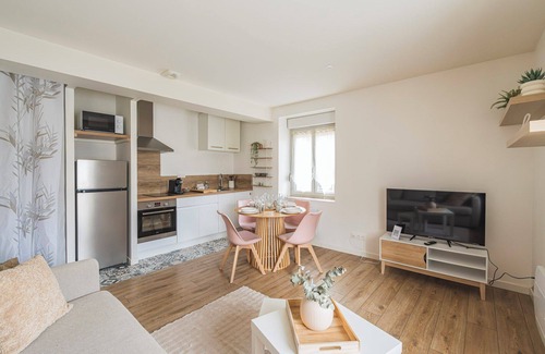 Cormontreuil Apartment | Quiet, spacious apartment near Reims-Cormontreuil shops