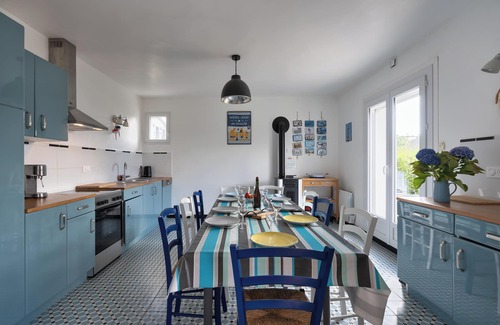 Benodet House | Quiet Spacious House 984 ft from the beach