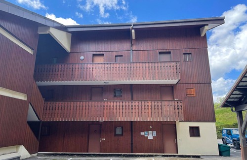 Abondance Apartment | Quiet Studio for 4 with Balcony in Abondance