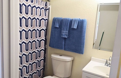 Colorado Springs Apartment | Quiet studio in amazing Colorado Springs with AC