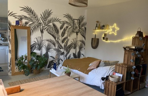 Moulin du Comte Apartment | QUIET STUDIO near town center facing park/river vilaine :)