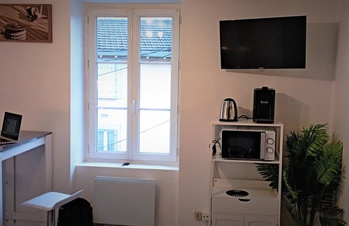 Limoges Apartment | Quiet studio with WIFI