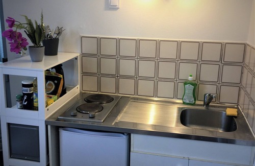 Limoges Apartment | Quiet studio with WIFI in VALADON