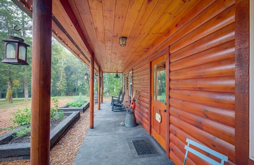 Pikeville Cabin | Quiet Tennessee Mountain Cabin w/Patio