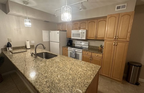 Tierra Verde Condo | Quiet Tierra Verde Waterfront Condo Minutes from Saint Pete