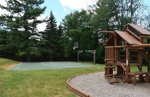 Canandaigua House | Quiet townhome between Canandaigua and Naples in the Finger Lakes