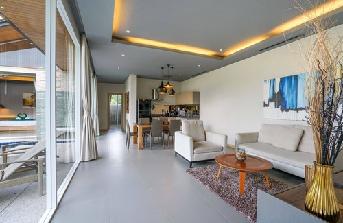 Choeng Thale Villa | Quiet & Tranquil Pool Villa-3 Bedrooms in Layan