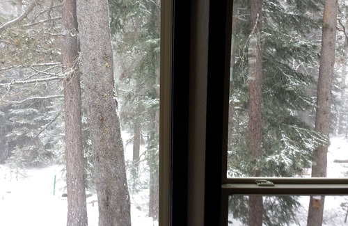 Truckee Condo | Quiet two-bed + Loft, 1 1/2 bath, golf/ski condo. Tahoe Donner. Near Lake Tahoe