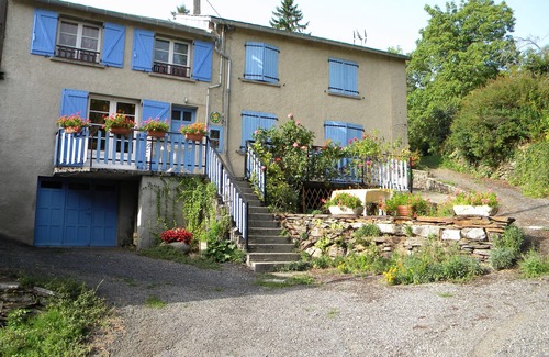 Castelnau-de-Brassac Cottage | Quiet vacation rental in the middle mountains