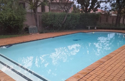 Greater Johannesburg Metropolitan Area Apartment | Quiet, Very Specious Apartment In Dainfern