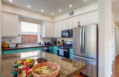 Vista House | Quiet Villa on Cul-de-Sac with Park-Like Backyard, Grill & Alfresco Dining