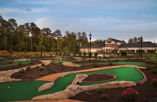 Williamsburg Villa | Quiet Villa with Bowling Alley, Pools, +Mini Golf