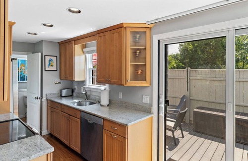 Provincetown House | Quiet West End Artsy Gem/Private Patio + Parking/2 Bedrooms/Relax + Unwind