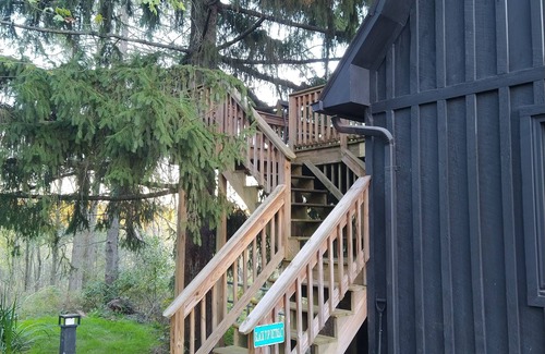Camptown Apartment | Quiet, whimsical country apartment with a private deck. Pets welcome.