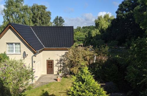 Neustadt-Glewe House | Quietly situated holiday house with a cosy terrace and a grill