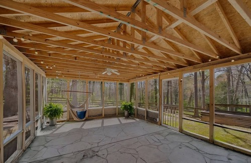 Stallings House | Quietness of home and everything close to it