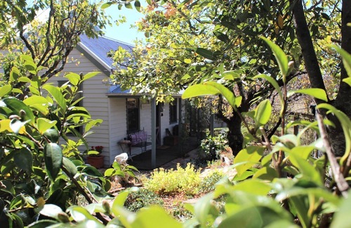 Daylesford Cottage | Quince Cottage- relax, unwind and rejuvenate