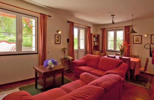 Santo da Serra House | Quinta Das Colmeias Cottage