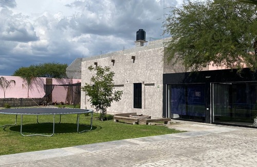 Matehuala Apartment | Quinta del Eden/9PX/Pool/BBQ/Pet Friendly