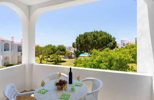 Alporchinhos Apartment | Quinta do Torrejão by Interhome