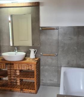 Friumes e Paradela House | Quinta dos Milagres Chafariz 38