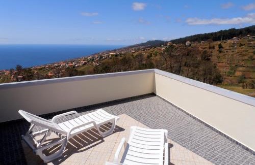 Arco da Calheta House | Quinta Escola