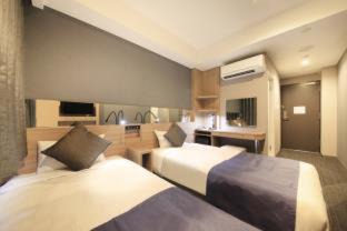 Higashishinsaibashi Hotel | Quintessa Hotel Osaka Shinsaibashi Comic & Books