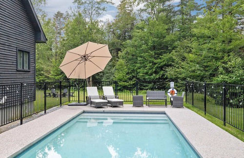 Becket House | Quintessential 6-BR Berkshires Lodge