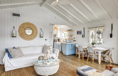 Balboa Island House | Quintessential Balboa Island Beach Cottage