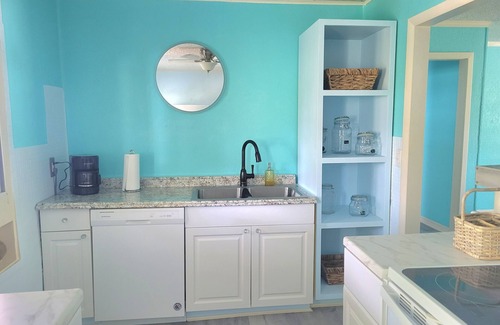 New Town House | Quintessential Keysie ADORABLE 2-bedroom house w/AC in Key West-1 Month Min Stay