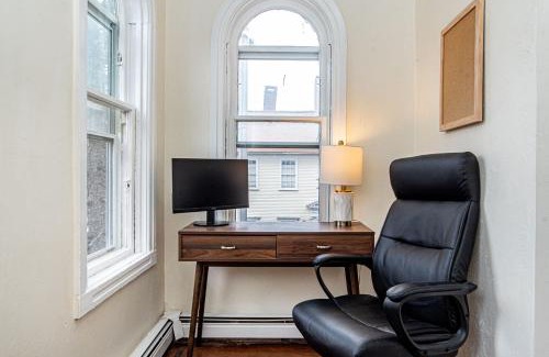 College Hill Apartment | Quintessential New England loft next to Brown