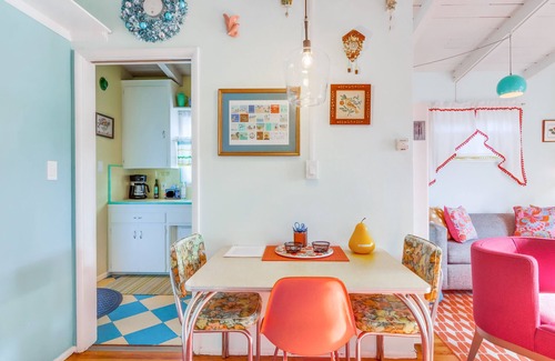 Ocean Beach Cottage | Quintessential Ocean Beach Cottage Just 1 Block From The Beach!