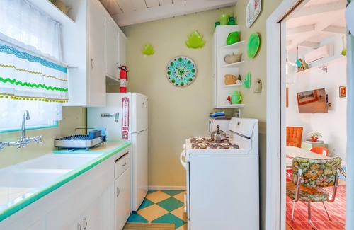 Ocean Beach Cottage | Quintessential Ocean Beach Cottage Just 1 Block From The Beach!