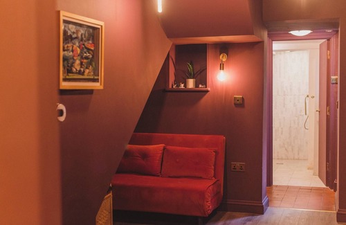 Margate House | Quirky Artistic Home | Walk to Beach & Galleries