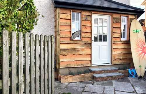 New Forest District Cottage | Quirky house in heart of Lymington
