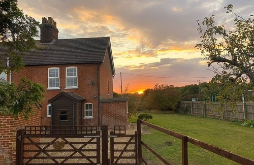 Rendlesham Cottage | Quirky Victorian Farm Cottage Next to Rendlesham Forest and Close to the Beach