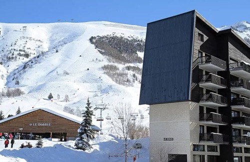 Les Deux Alpes Apartment | Quirlies Residence - Apartment for 6 people at the foot of the slopes