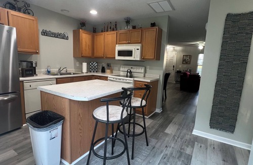 Brown Road House | Quite townhome near everything