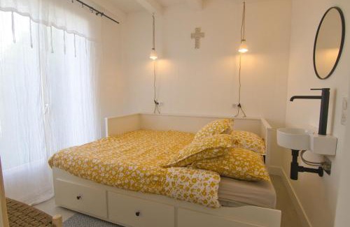 La Celle-sous-Gouzon House | Rénovation d'Architecte- Mer &Phare à pied