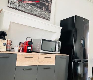 Bourgoin-Jallieu Apartment | République 3, Gare, Centre-ville