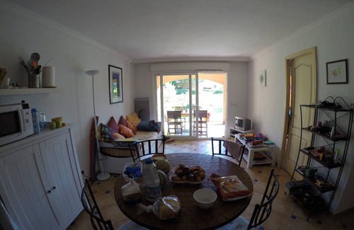 Cavalaire-sur-Mer Apartment | Rés. Les Lavandiers - Appart 2 Chb Avec Jardin