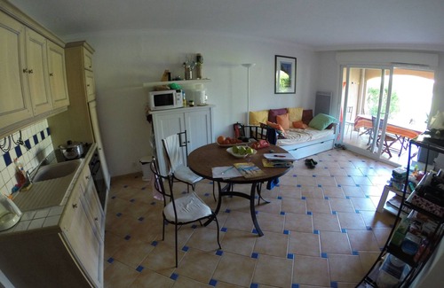 Cavalaire-sur-Mer Apartment | Rés. Les Lavandiers - Appart 2 Chb Avec Jardin