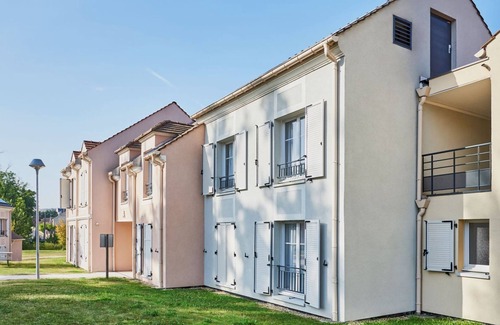 Le Mee-sur-Seine Apartment | Résidence Château Du Mée