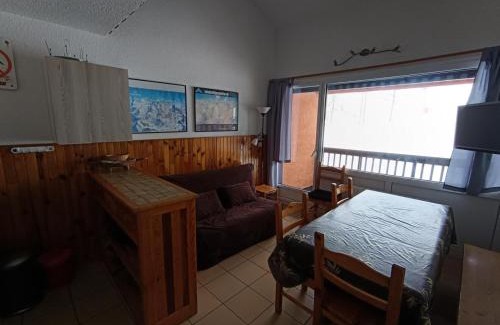 Montgenevre Apartment | Résidence Ferme D'augustin - Batiment C - Grand duplex pour 6 personnes - Skis aux pieds MAE-8904