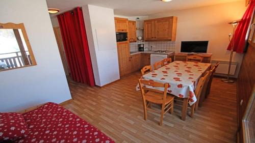 Puy-Saint-Vincent Apartment | Résidence Hameau Des Ecrins - HEC112 - APPARTEMENT 6 PERSONNES, SECTEUR 1700M MAE-8994
