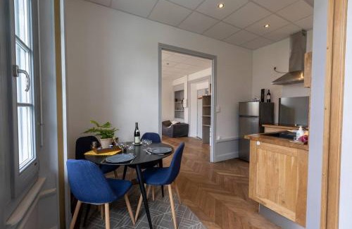Neris-les-Bains Apartment | Résidence Harmonie Appartement N 1 Haut de gamme Avec Petit Déjeuner