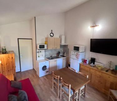 Laveissiere Apartment | Résidence les Cristallines