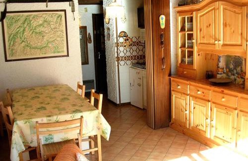 Champagny-en-Vanoise Apartment | Résidence Les PrimevÈres - 3 Pièces pour 6 Personnes MAE-3301