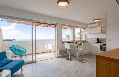Boulouris-sur-Mer Apartment | Résidence Les Gemeaux by Interhome
