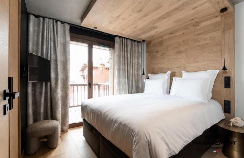 Courchevel Apartment | Résidence Les Glaciers - Chaleureux chalet contemporain à Courchevel 1650 MAE-4431